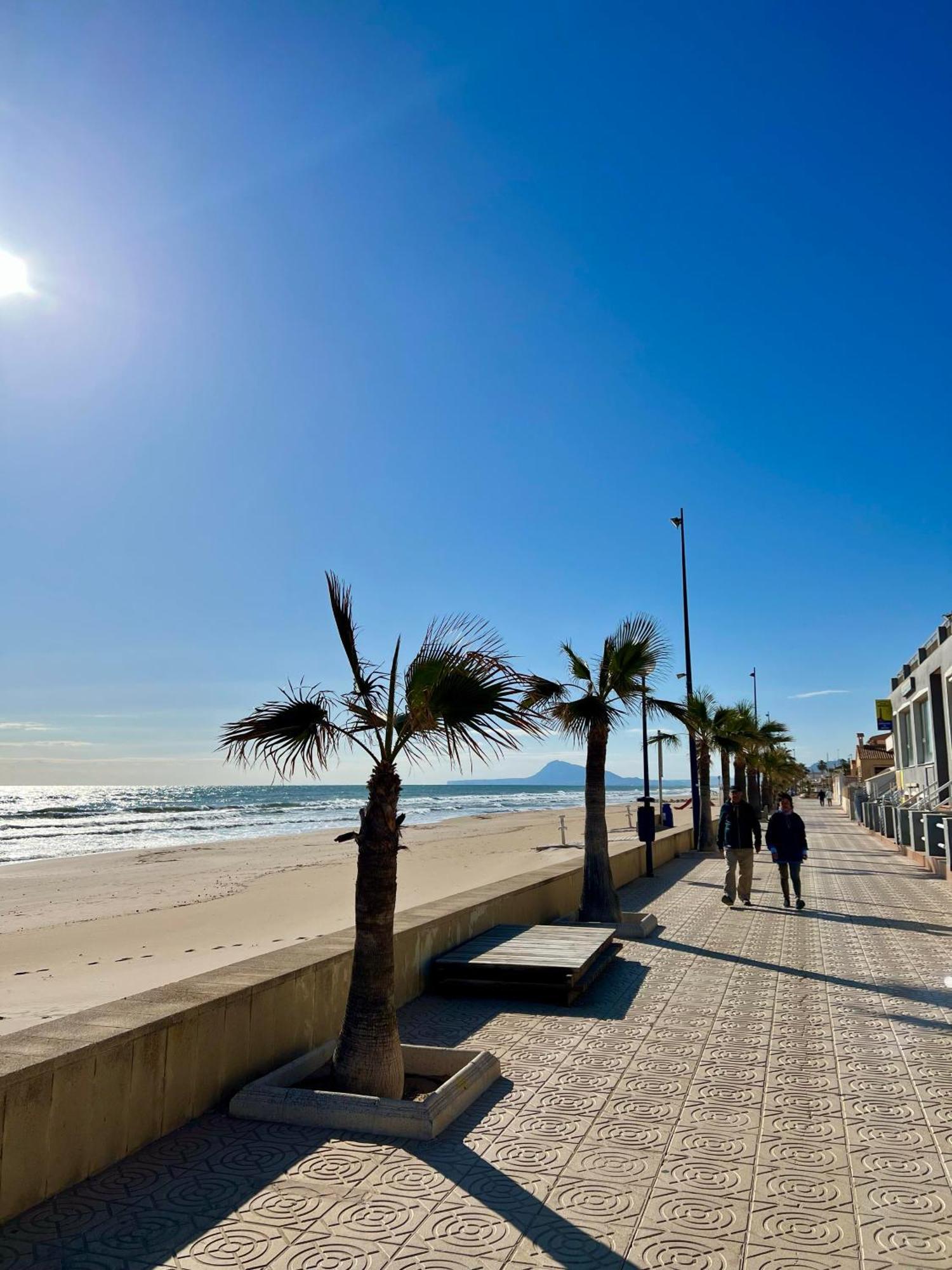Playa De Miramar - 3 Min Walk To The Beach, Family-Friendly, Near Gandia 외부 사진