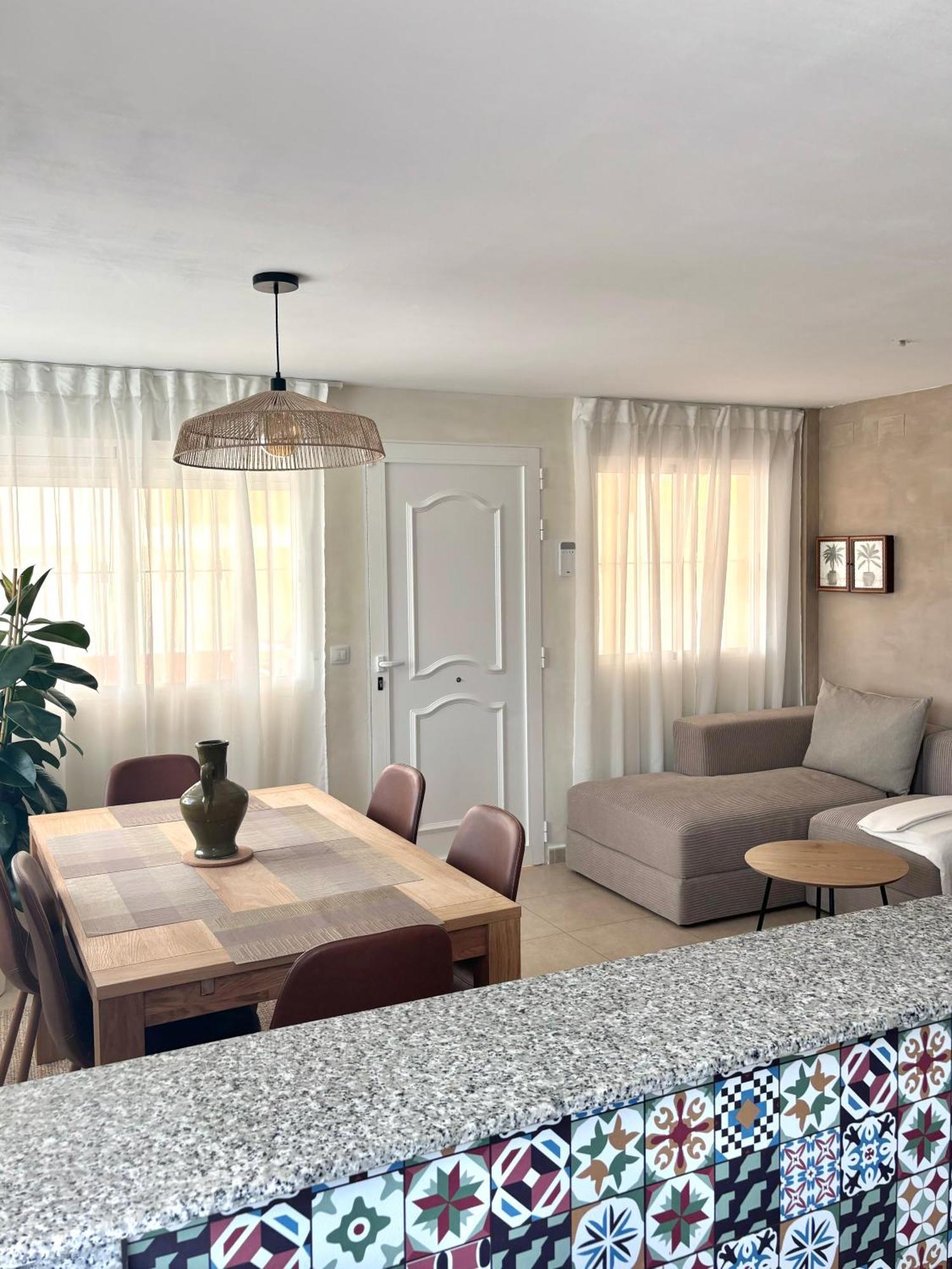 Playa De Miramar - 3 Min Walk To The Beach, Family-Friendly, Near Gandia 외부 사진