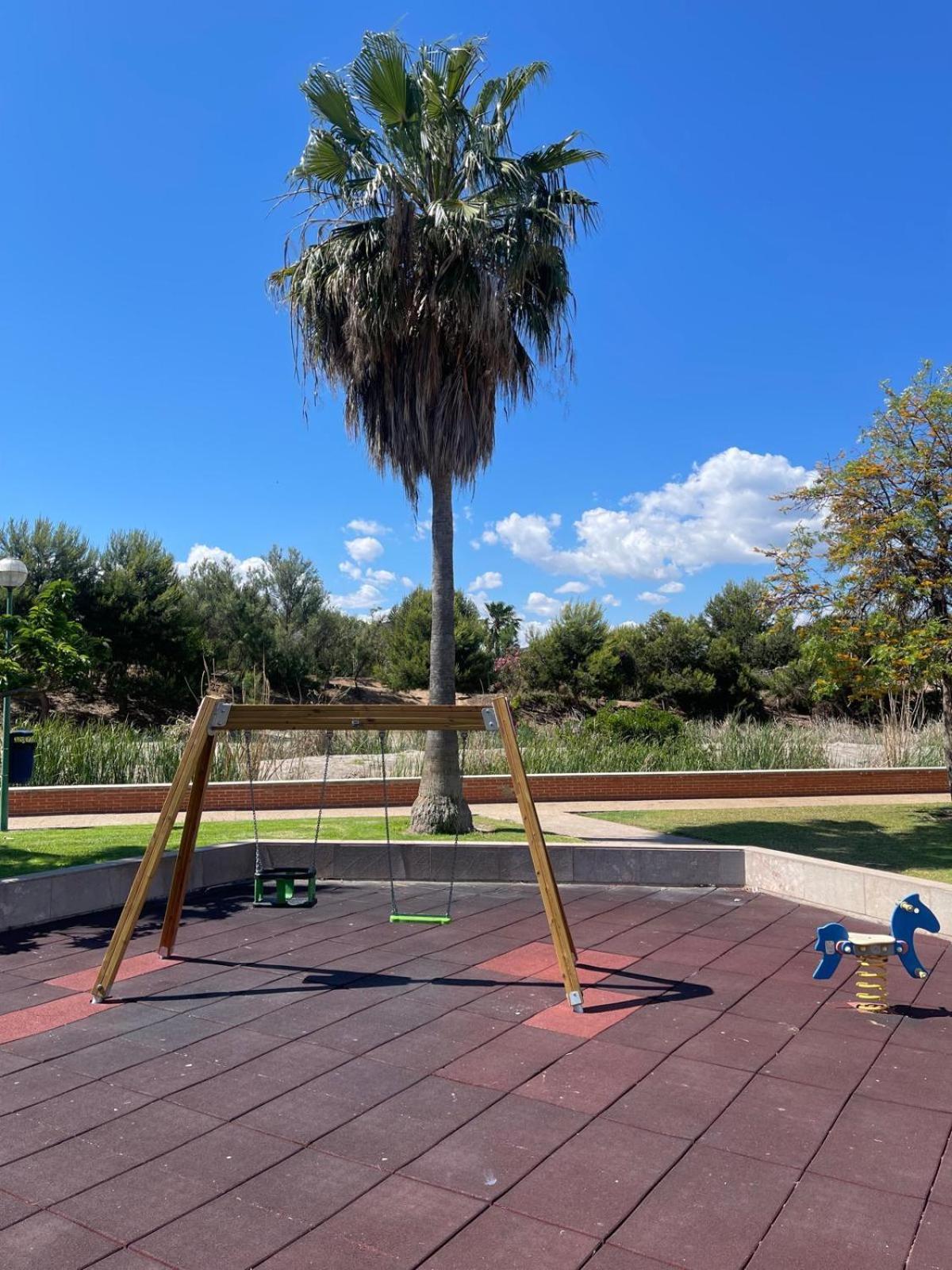 Playa De Miramar - 3 Min Walk To The Beach, Family-Friendly, Near Gandia 외부 사진
